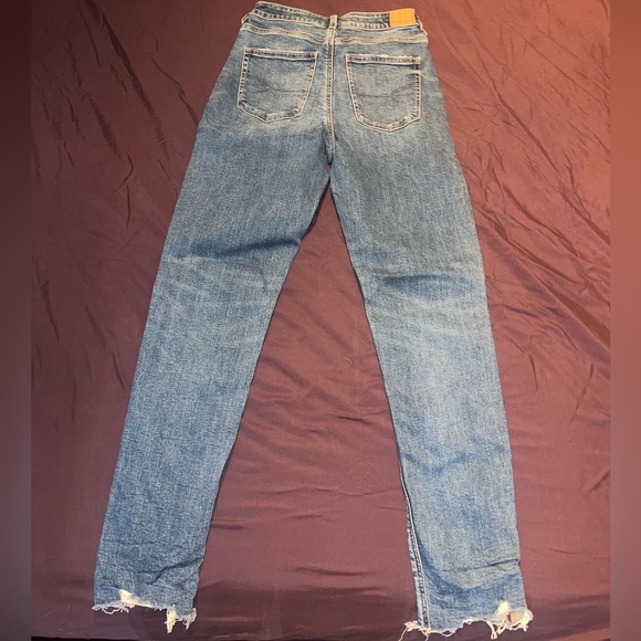 American Eagle AE mom jean 6 extra x long - Picture 2 of 3